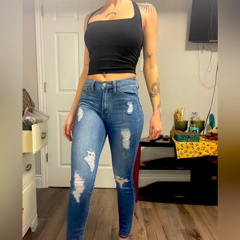 Fashion Nova Fitted Blue jeans